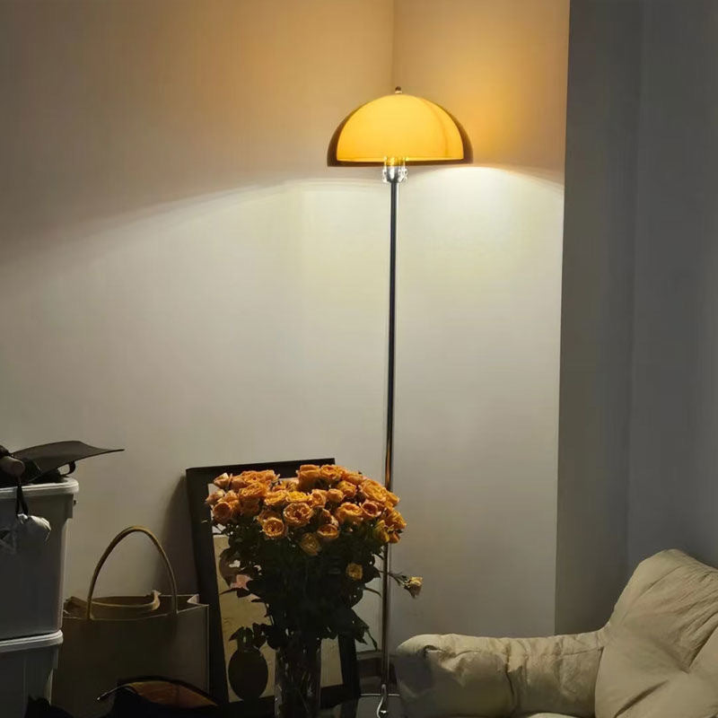 Lampa Stojąca z Półokrągłym Kloszem do Salonu i Sypialni | Czytanie